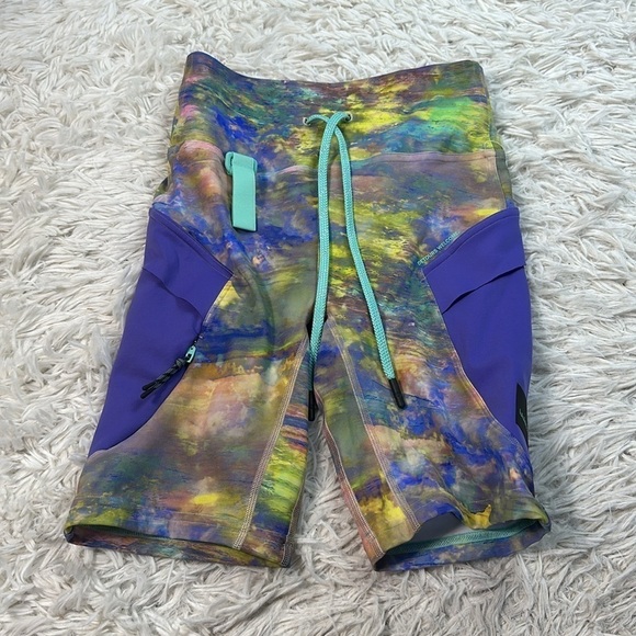 lululemon athletica Pants - Lululemon Cargo Super-High-Rise Hiking Short 8" Altered Nature Multi